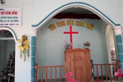 1_TH2_Church-inside1