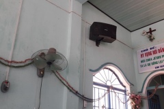 1_TH2_Church-inside3-broken-speakers